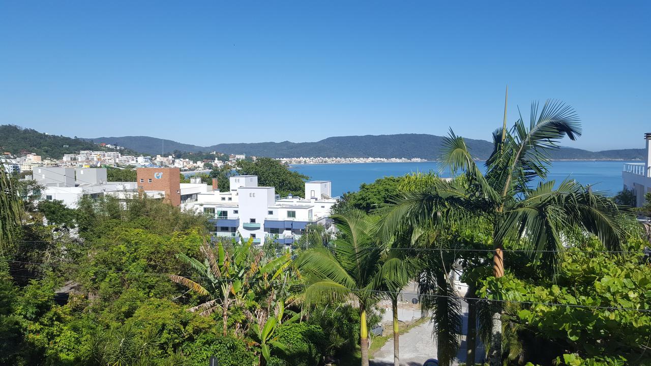 Palmeiras Inn Bombinhas